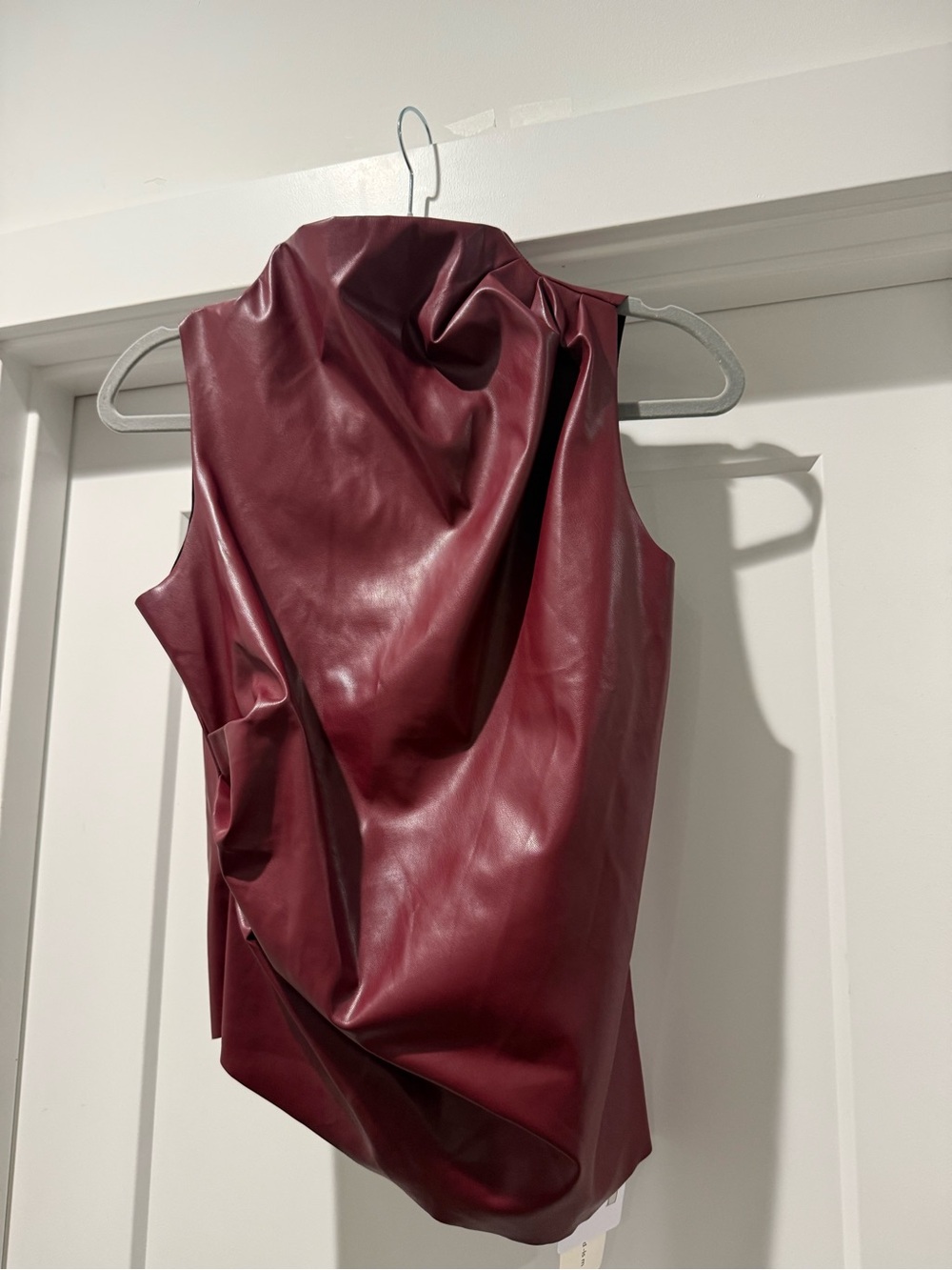 Commense Burgundy Sleeveless Top